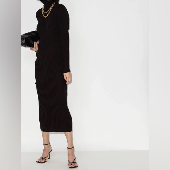 BOTTEGA VENETA 🖤 Ribbed Wool Turtleneck Dress - Picture 5 of 13